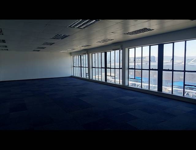 2,000M² WAREHOUSE TO LET IN MAITLAND